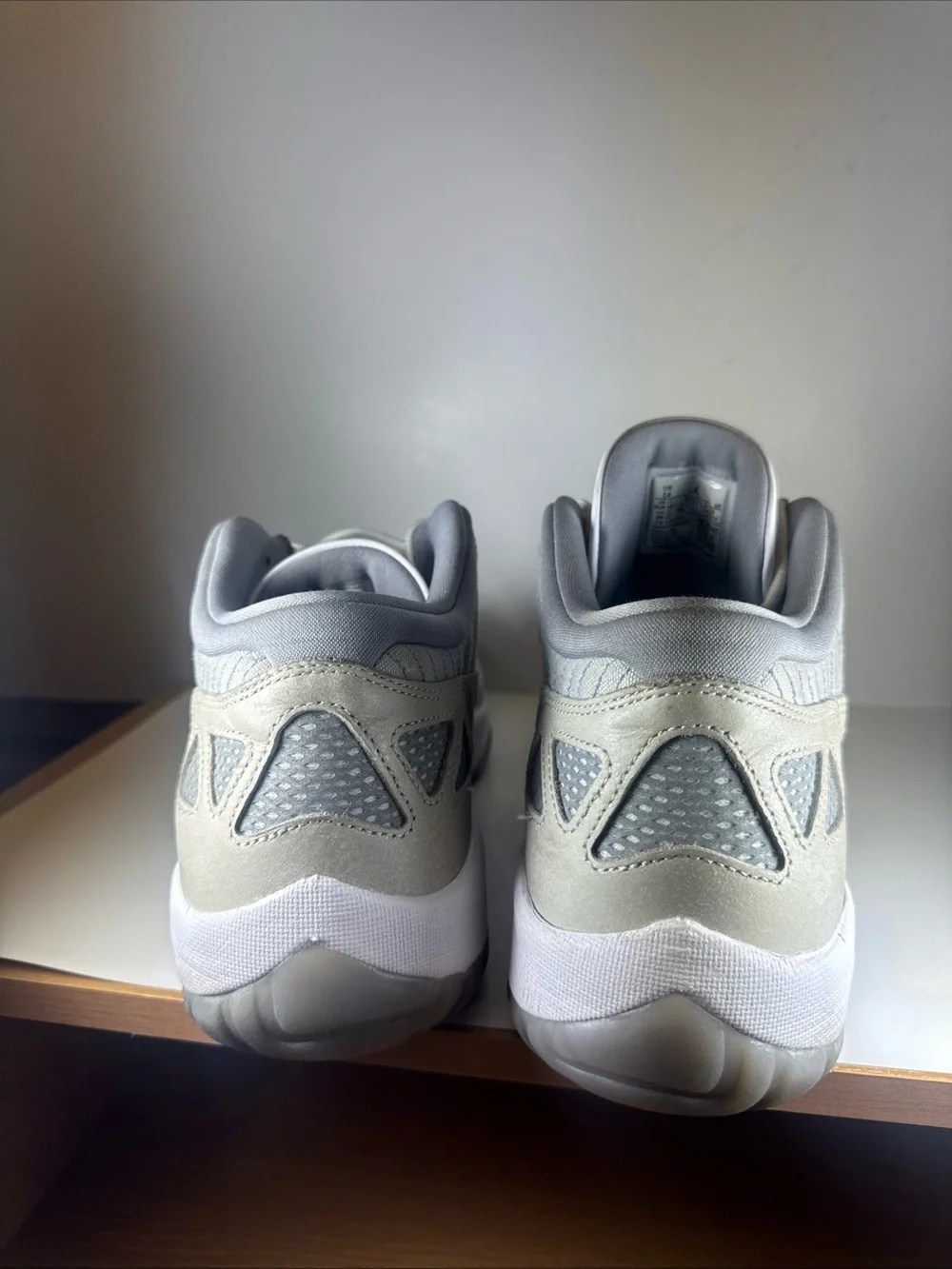 Men's Size 14 Air Jordan 11 Retro Low LE Grey Athletic Sneakers - Picture 11 of 12